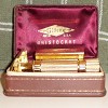 1947 GILLETTE GOLD ARISTOCRAT SAFETY RAZOR w CASE & BLADE HO