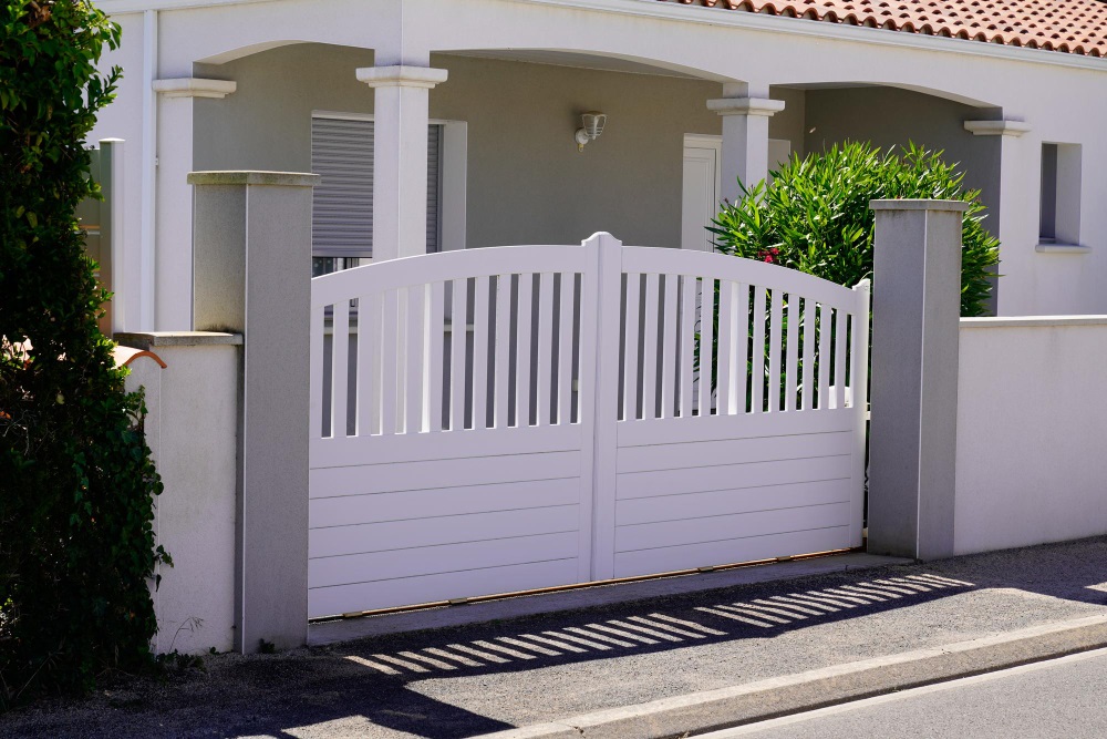 Elevate Security with VGS Fencing Contractors!