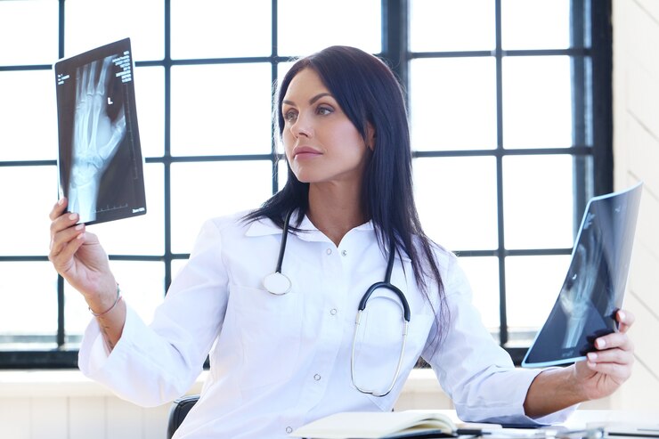Get the best Online Radiology Reporting Services from RadBlox 