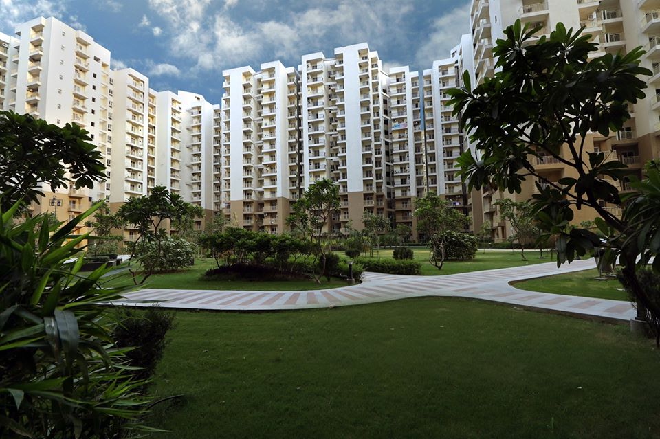 Ready to move 2 BHK Flats in Noida Extension