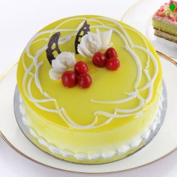 Delicious Delights Delivered: Order Pineapple Cake Online in India with Giftmyemotions
