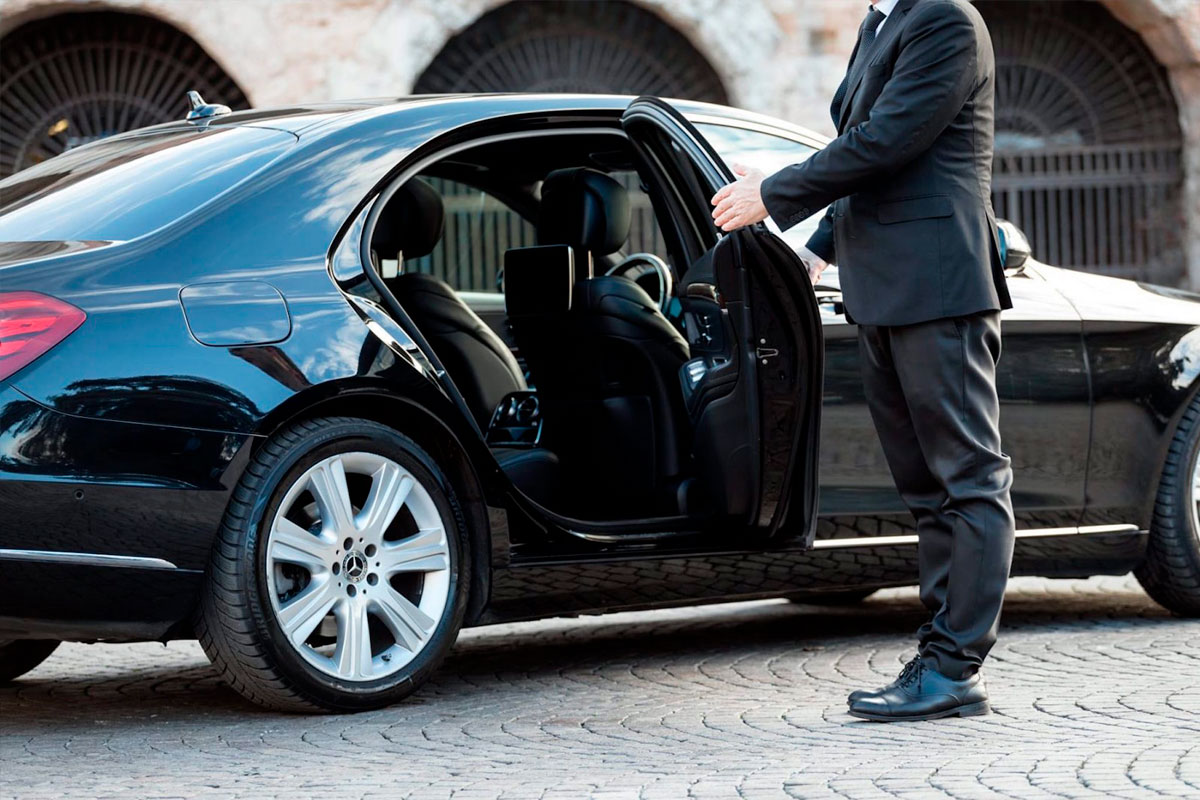 Luxury Chauffeur Cars Melbourne
