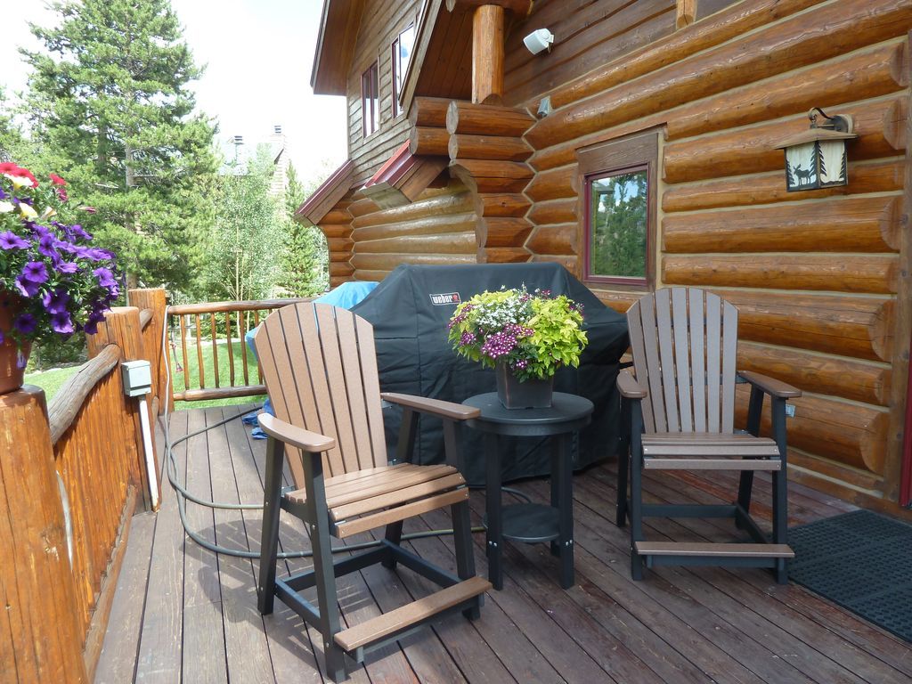 Affordable 1-BR Luxury Log Cabin with Jay Marie Vacation Rentals