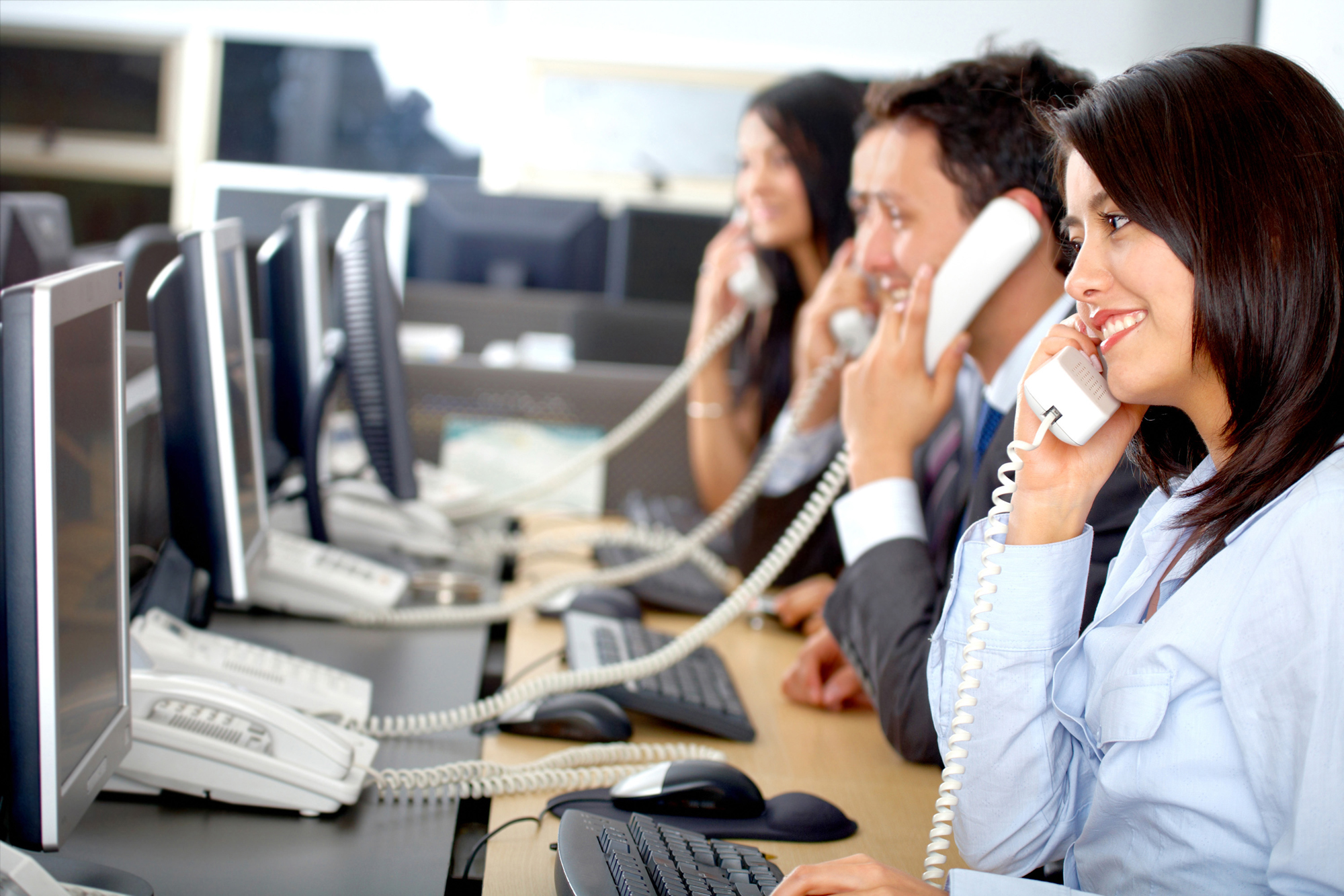 Optimize Your Customer Service Operations With Aavaz Call Center Outsourcing Solutions