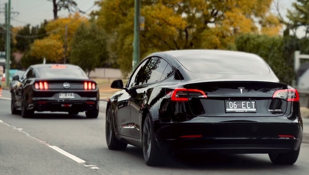 Luxury Car Hire Melbourne Australia