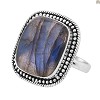 Pick the Right Engagement Labradorite Ring For You
