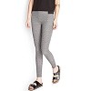Wholesale Womens Leggings Manufactures at Alanic Clothing in USA