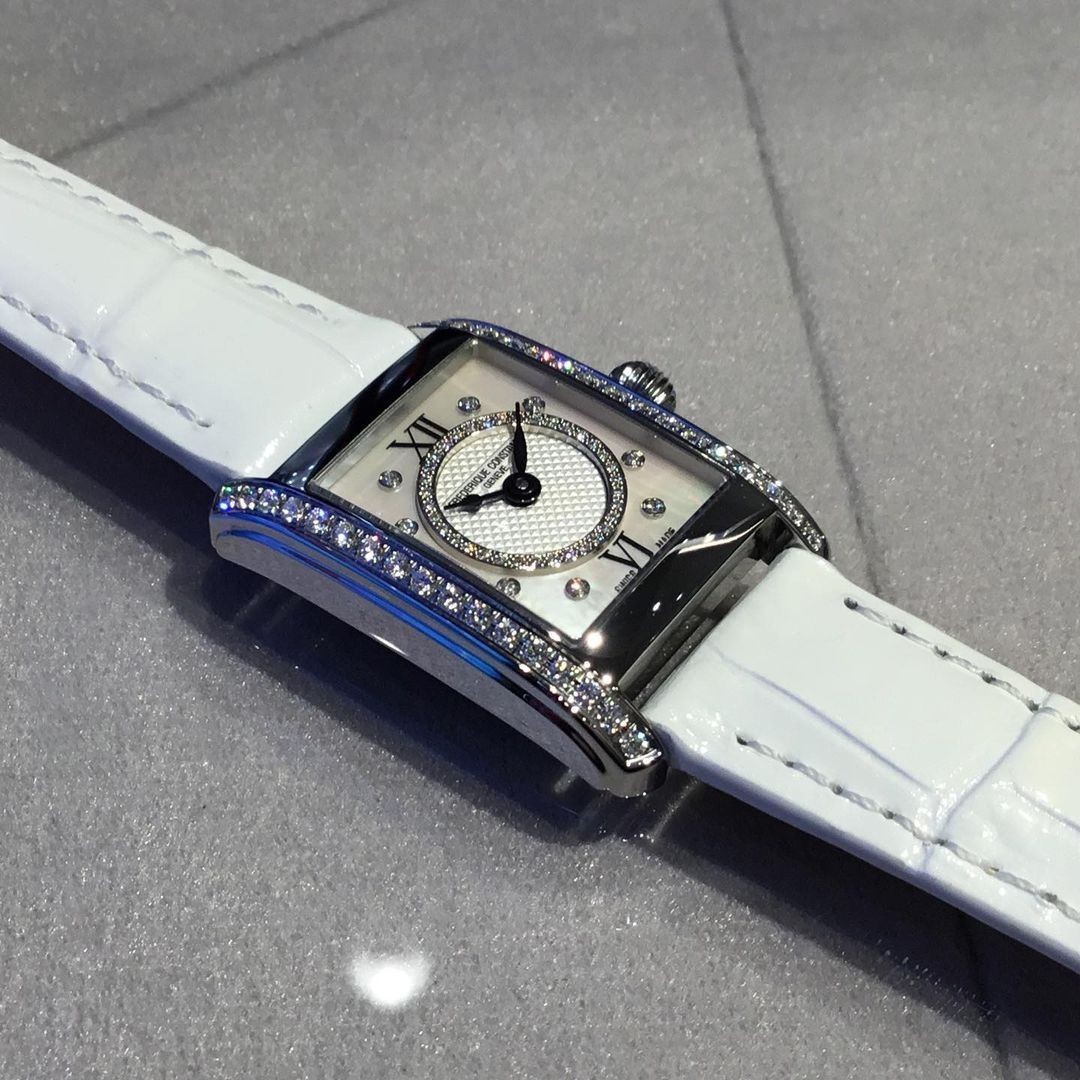 FREDERIQUE CONSTANT
