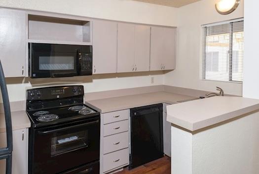Uptown Crossing Apartments