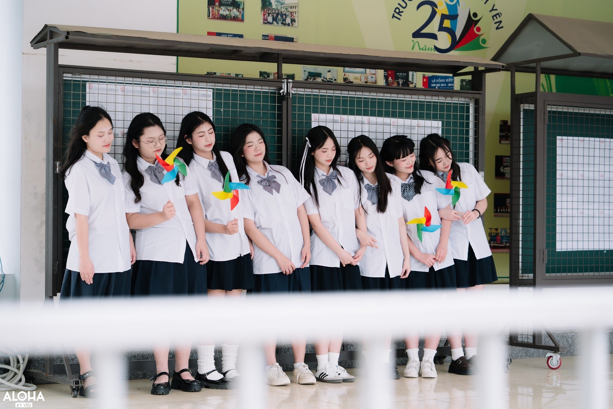 Cam xuc khong quen trong anh ky yeu cap 2