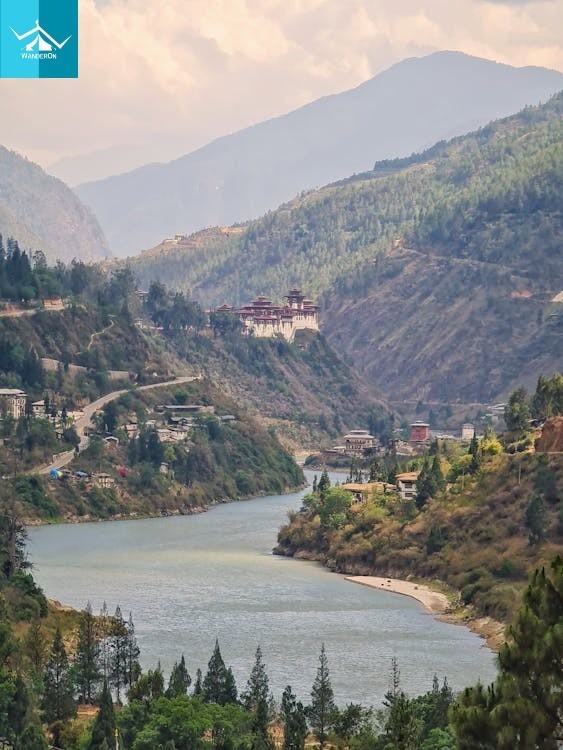  Discover the Enchanting Beauty of Kashmir Great Lakes Trek