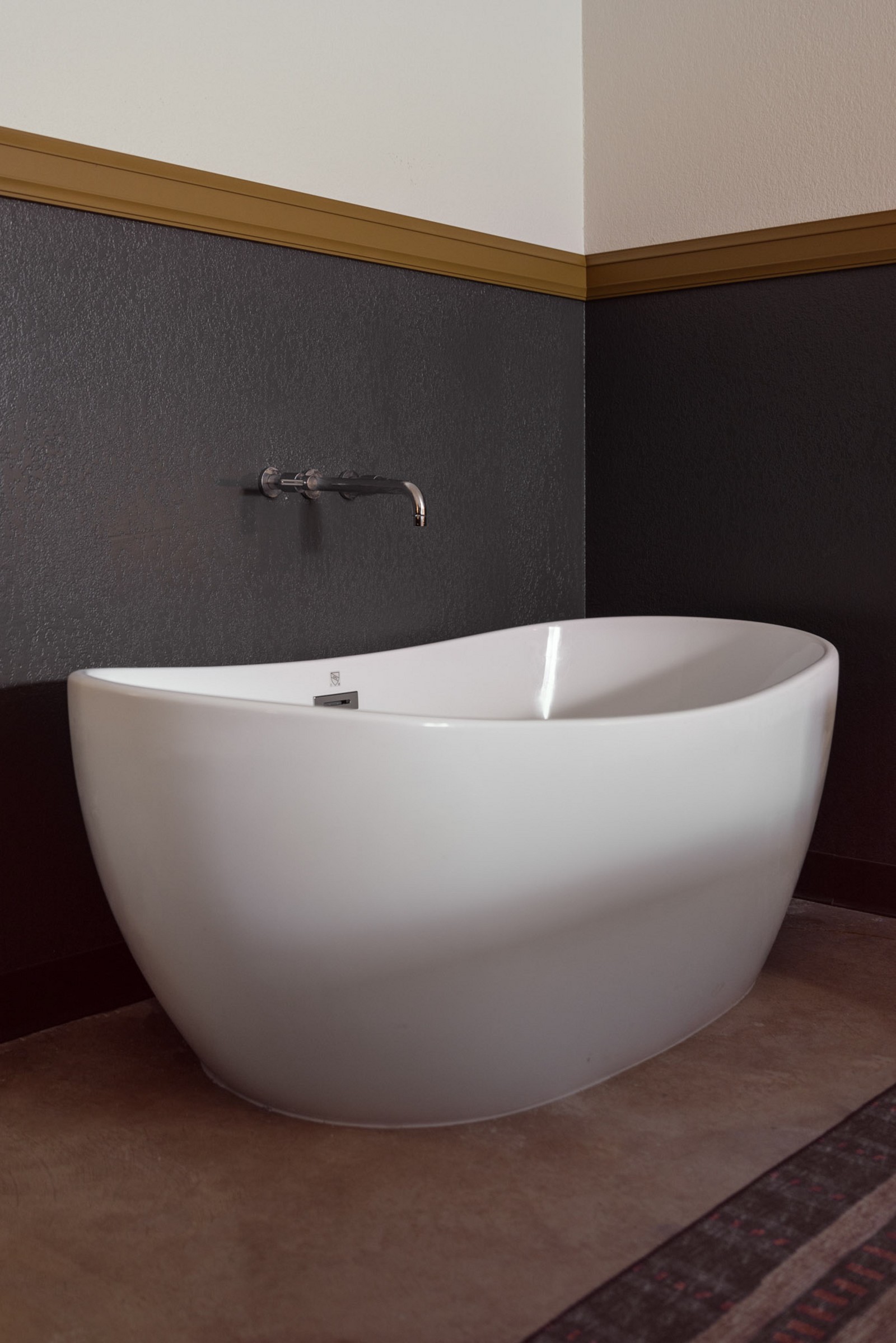 Tub