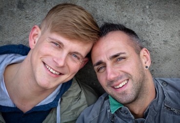 Gay personals -- connect gay for dating