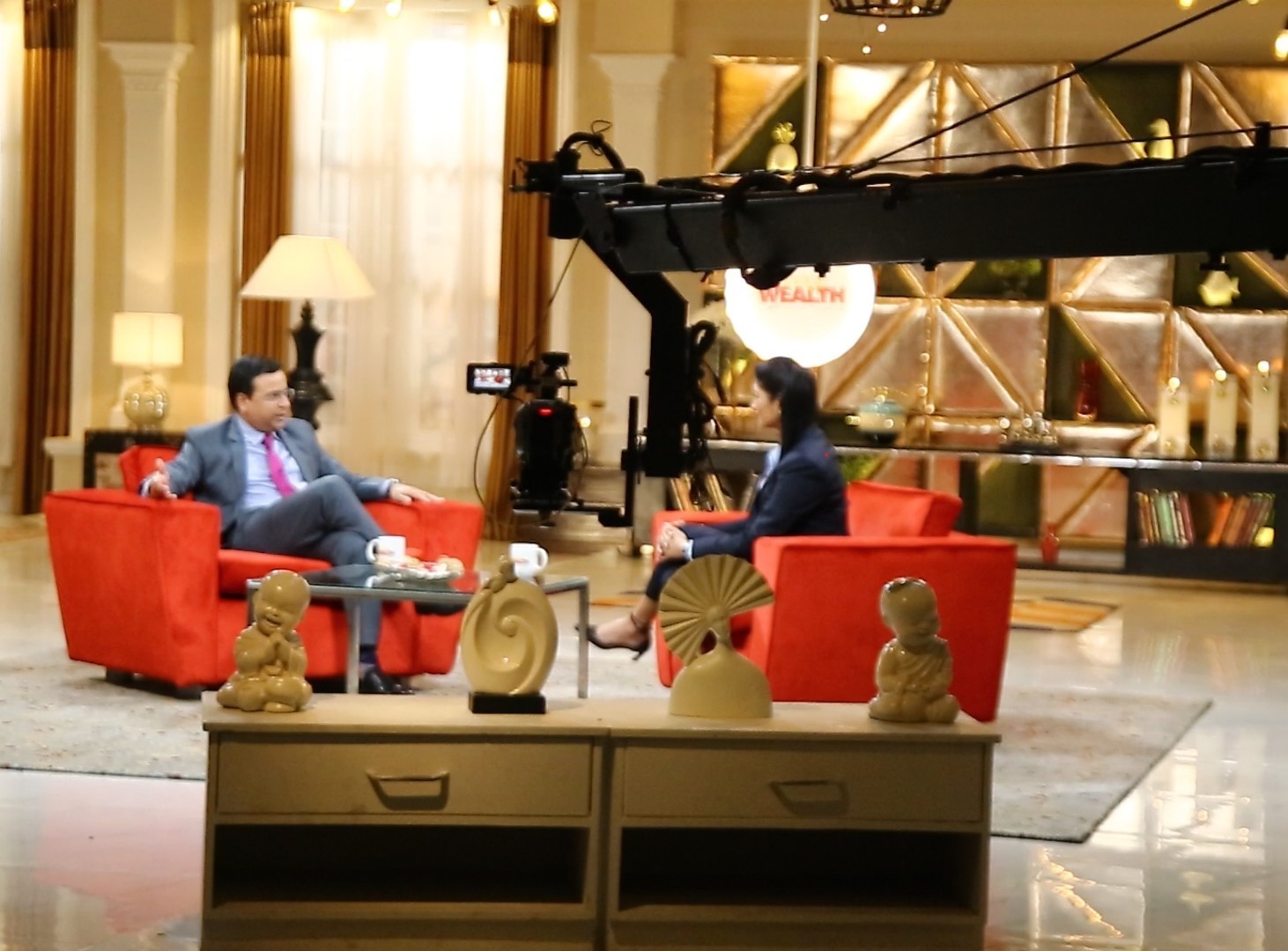 Divya tusnial and anshul arzare on the set of manage wealth show