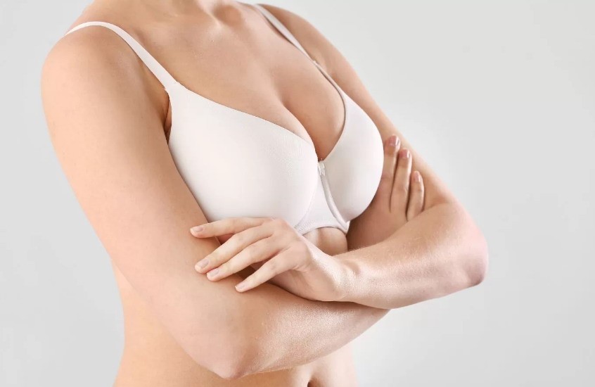 Breast-Augmentation