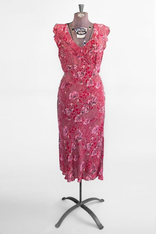 Flat 48% OFF - Women’s Vintage Red Floral Dress at Bluejeanbaby