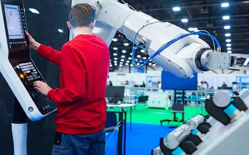 5 Reasons Why Predictive Machine Maintenance is a Critical Pillar of Success for Modern Manufacturers