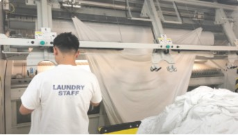 How to improve commercial laundry services