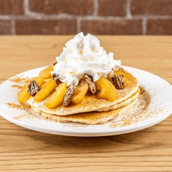 Celina's Mulberry Market & Grille