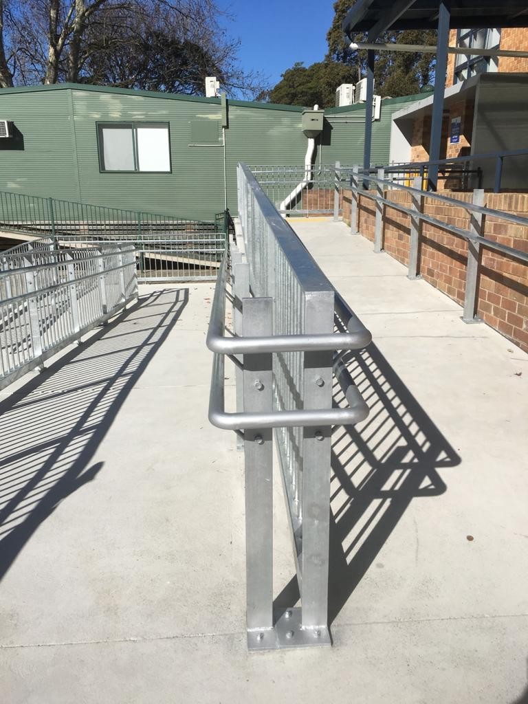 Glass balustrade in Bellevue Hill