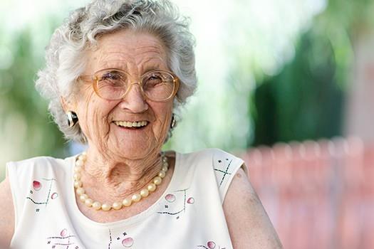 8 Tips for Elderly Women Who Want to Remain Healthy