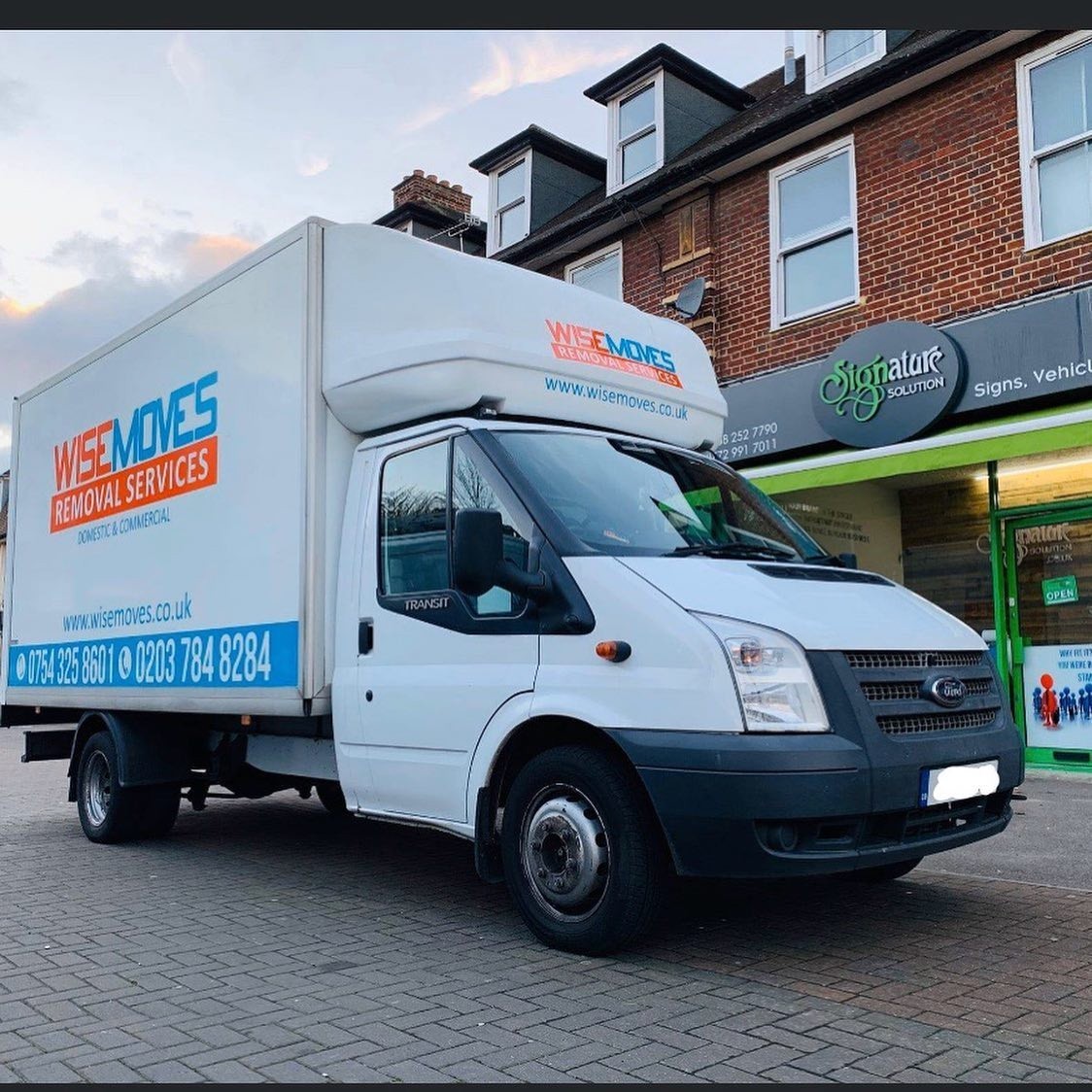 House Removals Services Hackney - Wise Moves