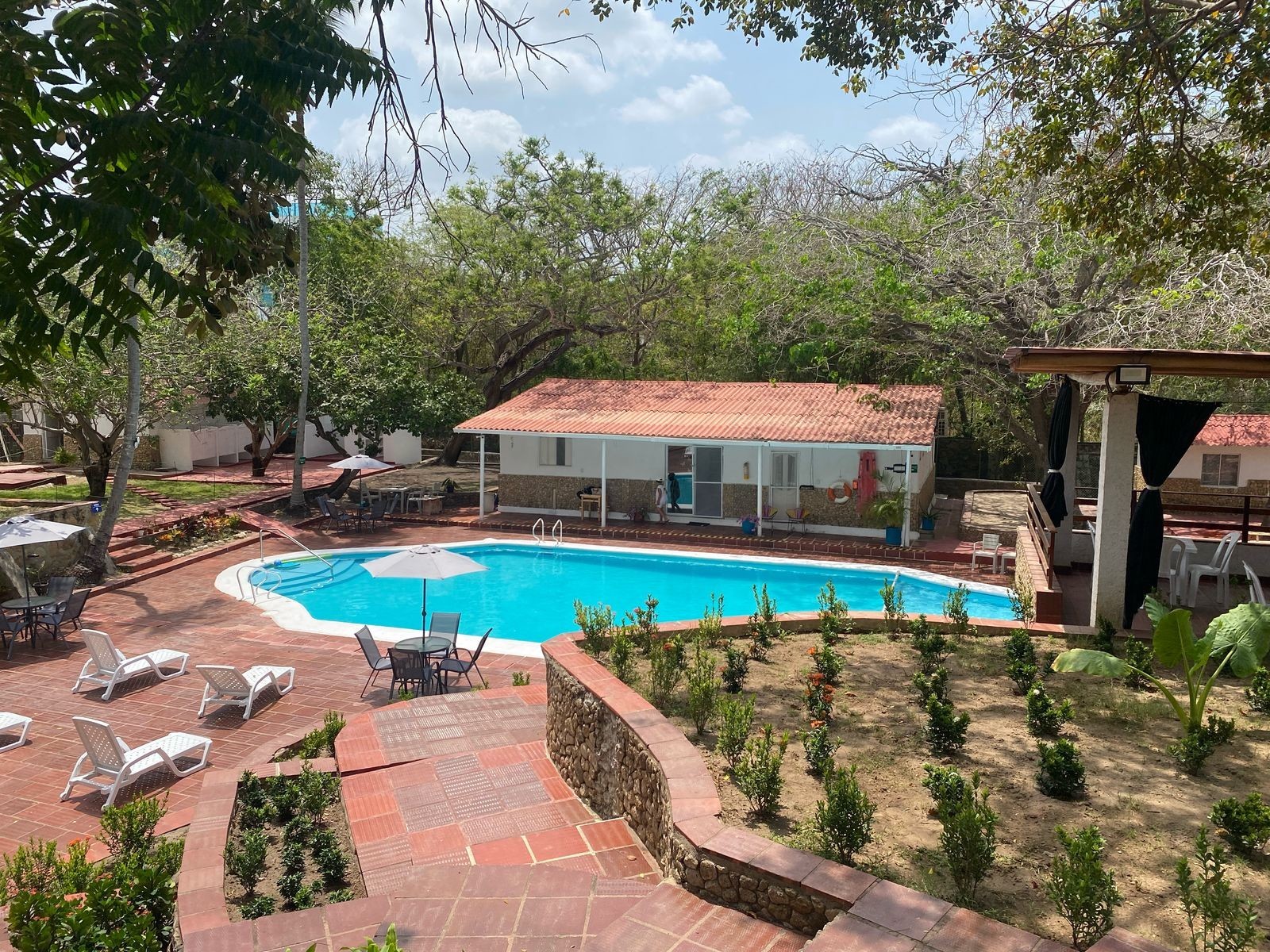 Piscina para disfrutar de un buen clima y relajarse!