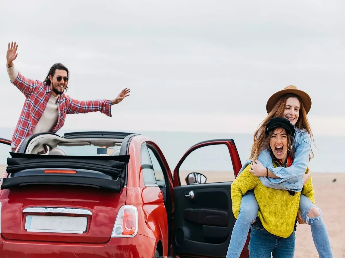Explore Dubai like a Local: Rent a Car for Your Next Adventure