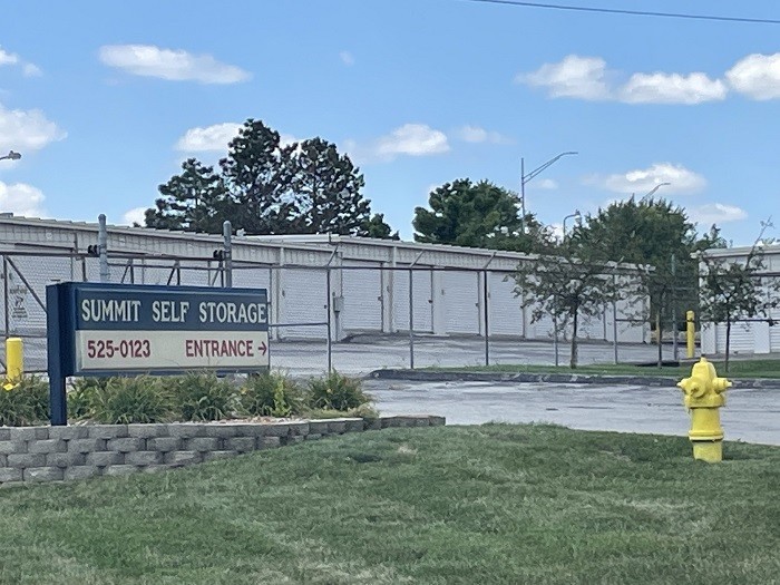 Summit Self Storage