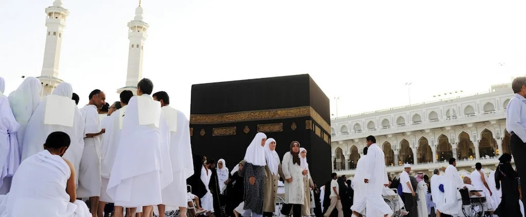 umrah bus package from dubai