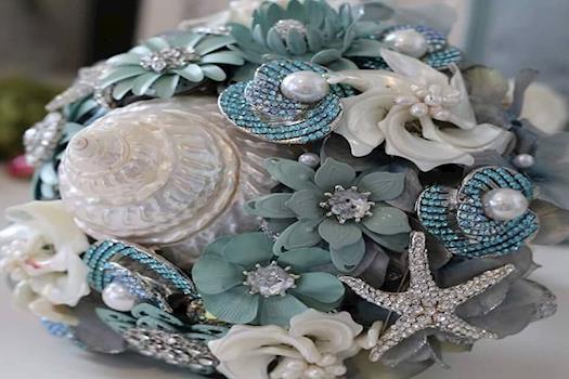 Rhinestone brooches collections