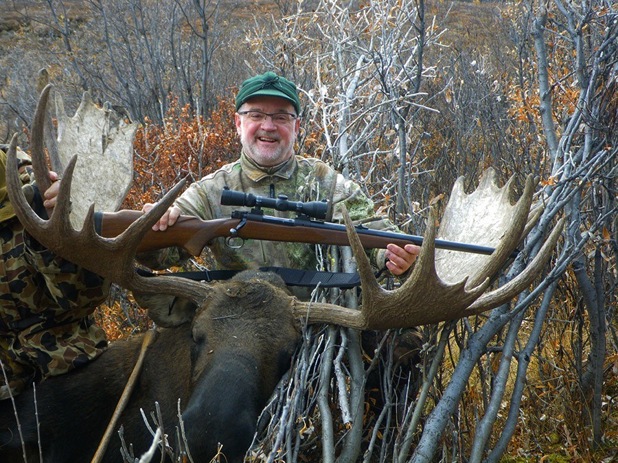 Guided Moose Hunts | Wrangelloutfitters.com