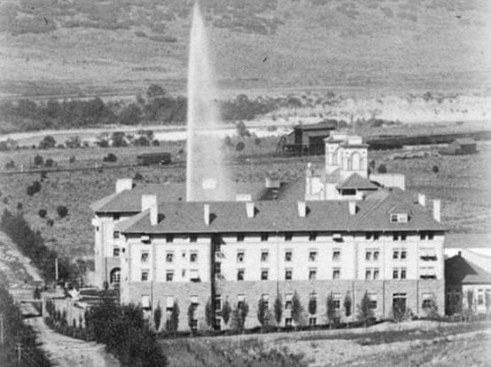 Hotel Colorado