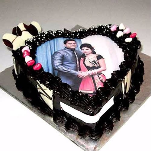 Choose your favourite heart-shape photo cake delivery in your nearest area Delhi