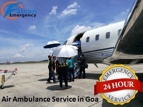 Commercial Air Ambulance Service in Goa with Paramedic Technician