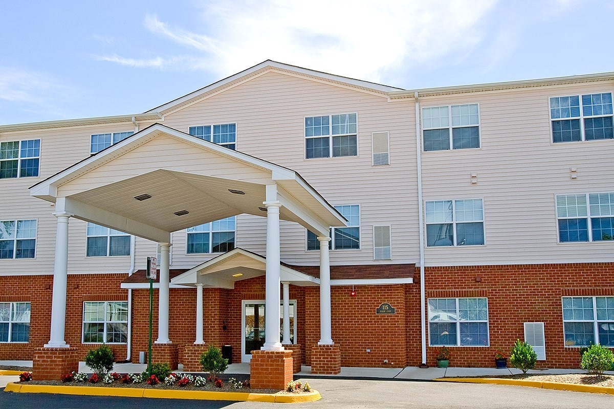 Moffett Manor Apartments