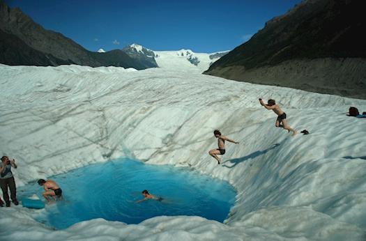 BLUE HOLE SWIM