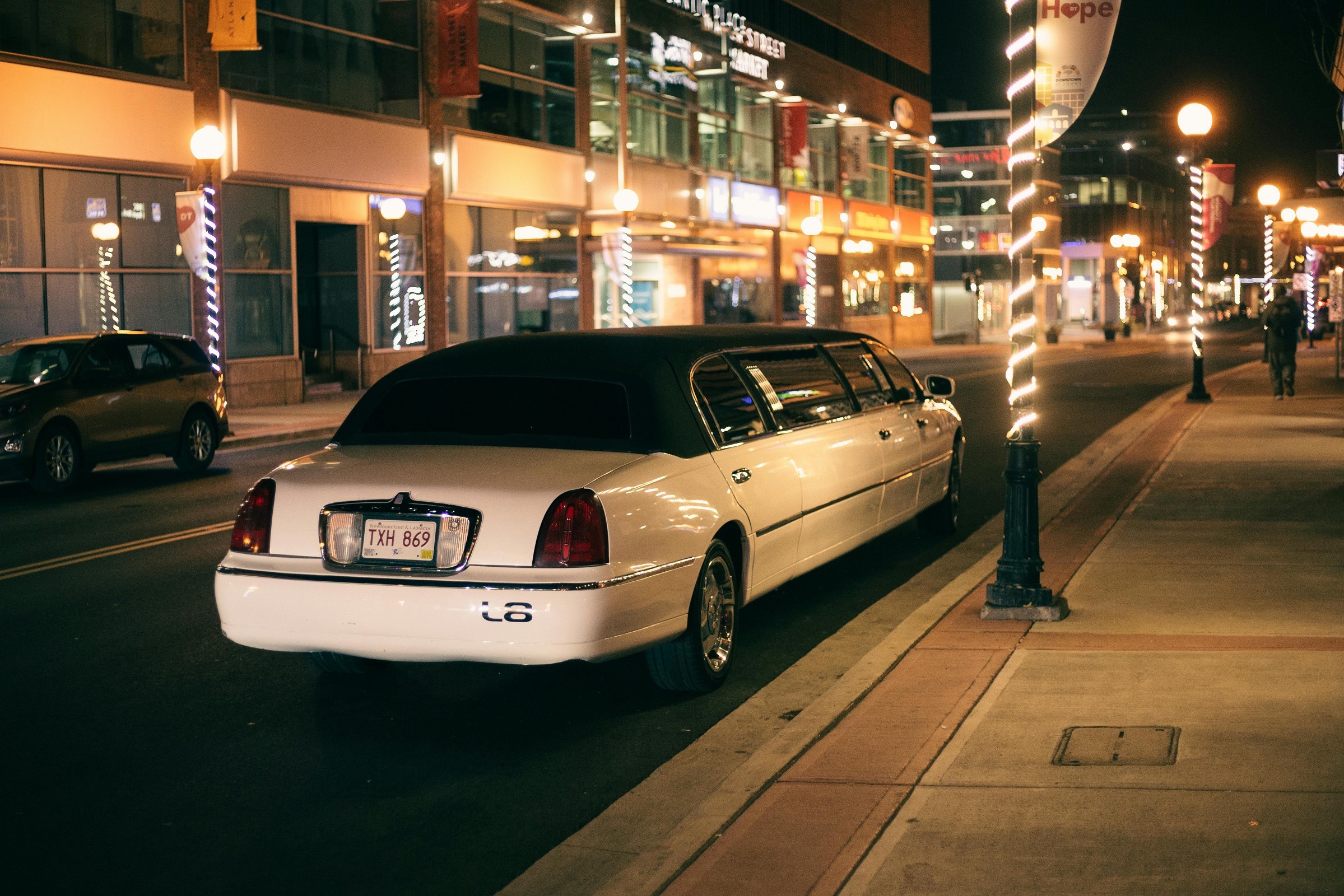 Limousine hire Dubai