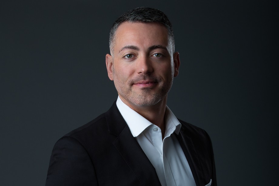 Professional business headshot photographers