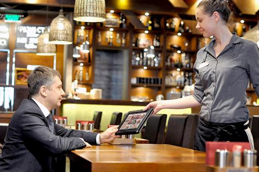 Restaurants are Using Tablet Menus to Gain a Competitive Advantage