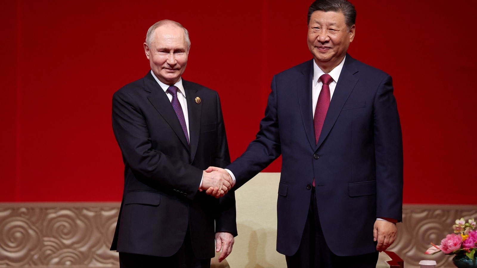 As Moscow gets close to Beijing