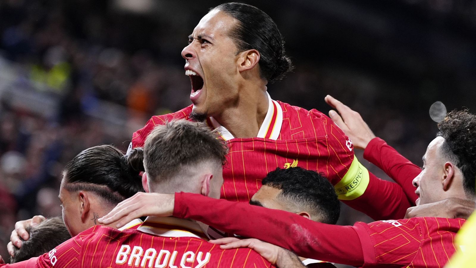 Virgil van Dijk: Liverpool boss Arne Slot says captain 'one of the few leaders left in world football'