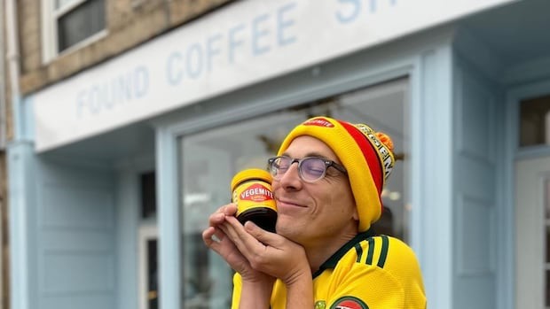 Vegemite can stay on Ontario cafe chain's shelves for now, Canadian food regulators say 