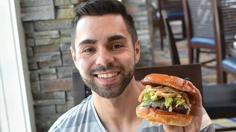 New England food influencer 'The Roaming Foodie' seriously injured in I-93 car crash