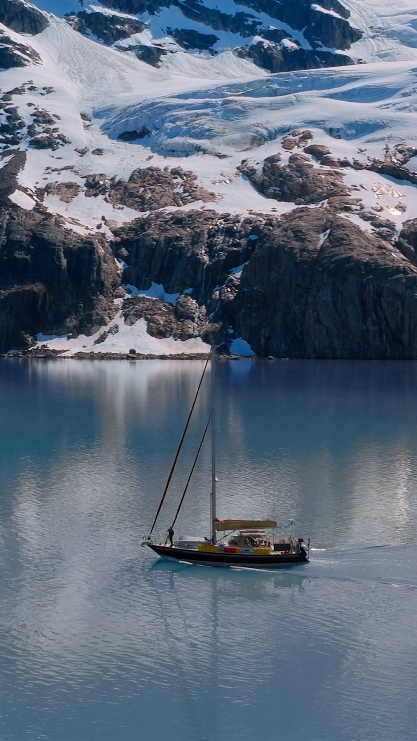 It's hard not to be awed by the fragile beauty of the Arctic Ocean. #NatGeoExplorer: Lost in the Arctic is now streaming...