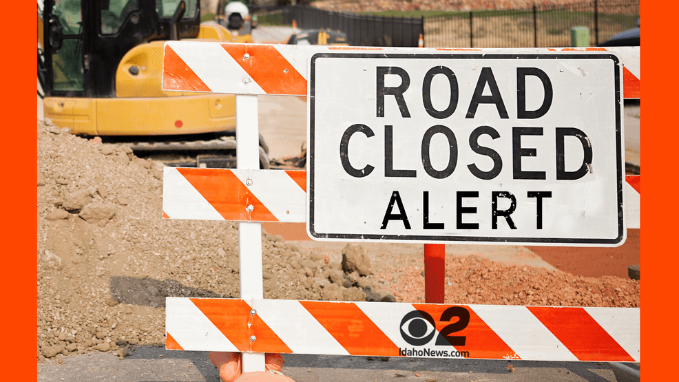 I-84 westbound lanes blocked near Hwy 30 due to multi-vehicle crash