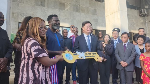 Liberia: Shenzhen Delegation Visits Monrovia To Foster Collaboration, Holds Partnership Meeting with Mayor Siafa  