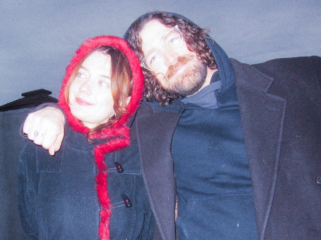 NYC Shoegaze Duo Pry Are Skeptical About the Future on New Single ''Greener'' » LIVING LIFE FEARLESS