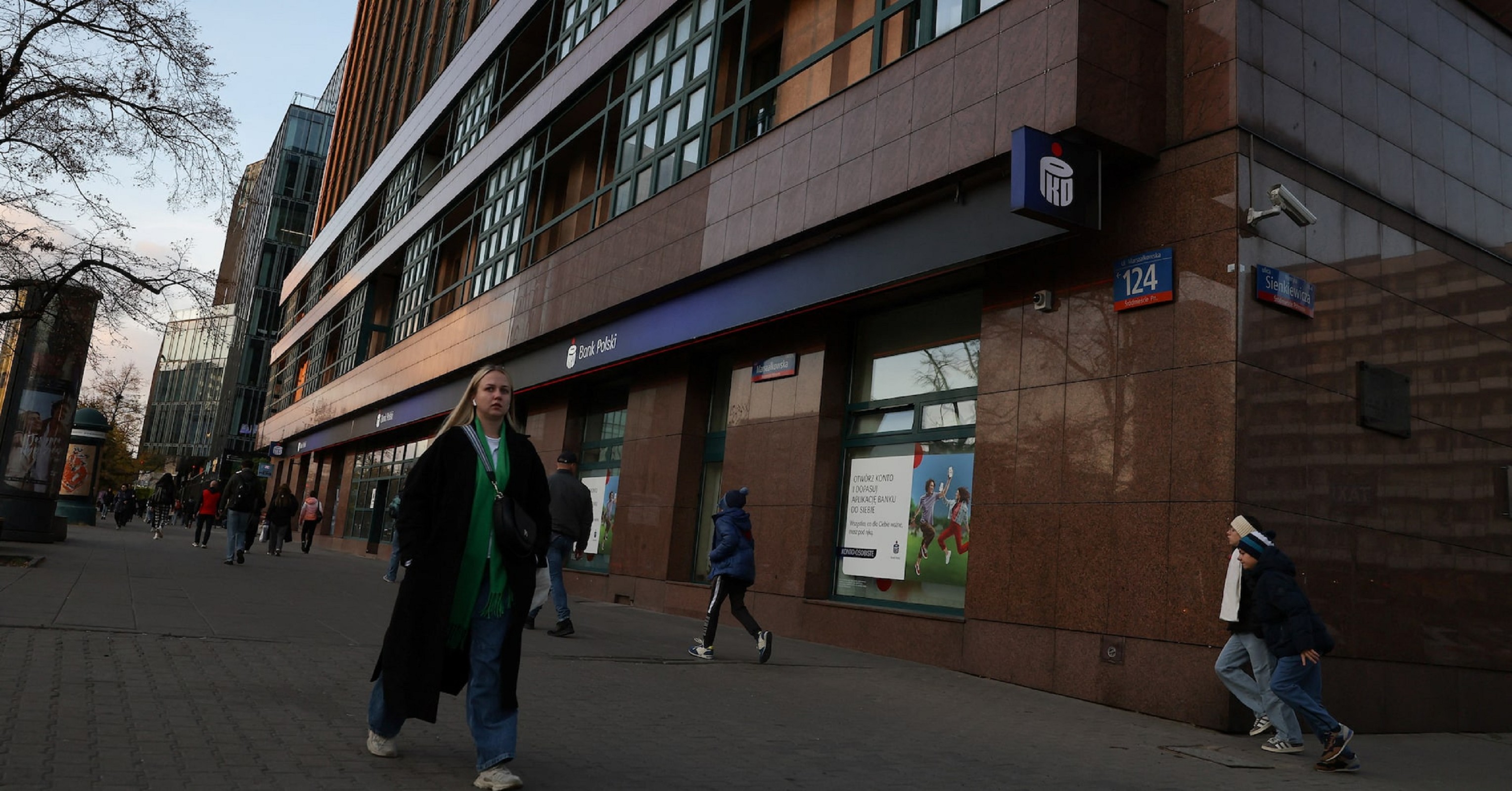 Poland's PKO BP fourth-quarter net profit rises 259%