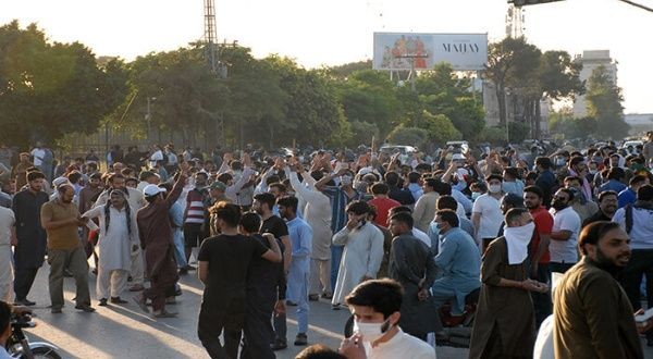 Protestas en Pakistán dejan al menos cuatro muertos